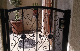 Bella Side Entree Metal Gate