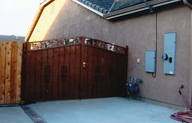 Metal Screen Privacy Gate with Flowers