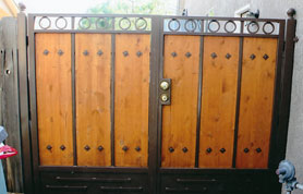 Square with Rings Designs Wooden Gate